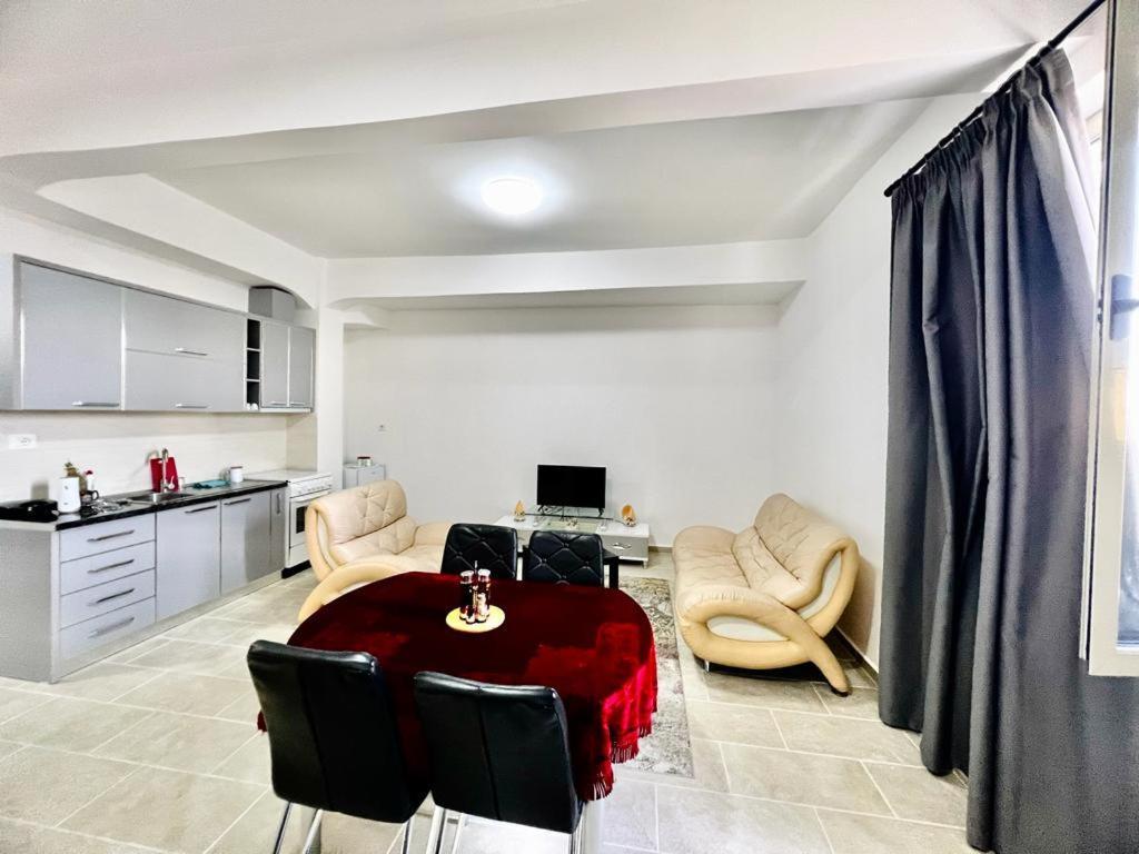 Kristian Apartments Berat Ngoại thất bức ảnh
