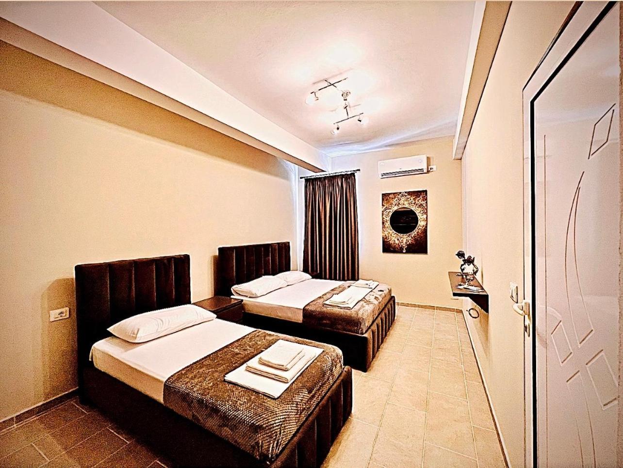 Kristian Apartments Berat Ngoại thất bức ảnh